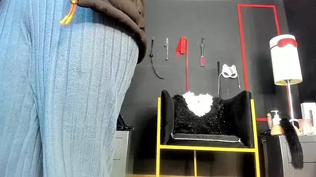 Unleash your urge for fetish cams livestreamers with our pick of steaming hot models, versed in the art of seduction and indulgence.