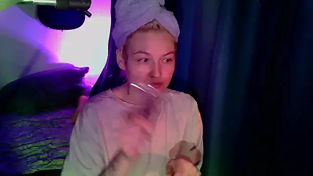 Charming_Nicolette from StripChat is Freechat