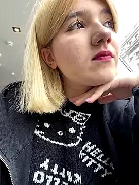 Cherry___Blossom from StripChat is Freechat