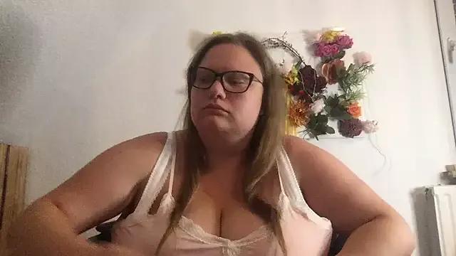 Cherry_Blaze from StripChat is Freechat