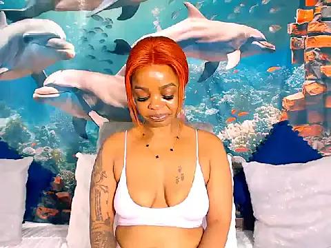 Cherrybootyjoy from StripChat is Freechat