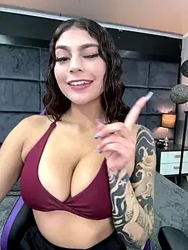 Unleash your urge for fetish cams livestreamers with our pick of steaming hot models, versed in the art of seduction and indulgence.