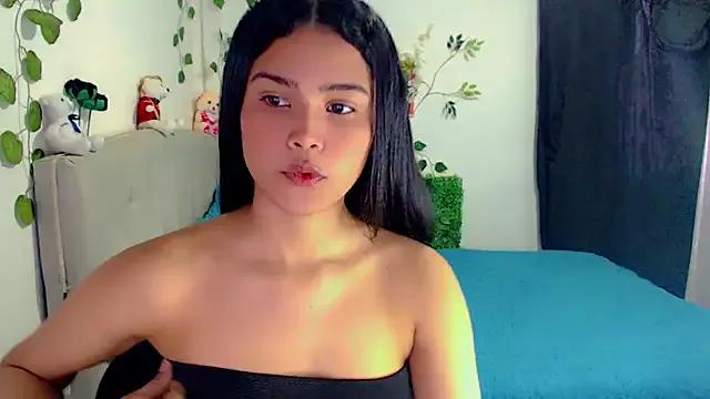 Chiara_latina from StripChat is Freechat