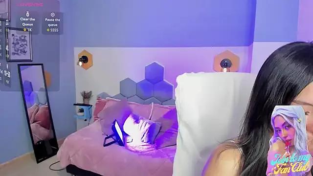 Unleash your urge for fetish cams livestreamers with our pick of steaming hot models, versed in the art of seduction and indulgence.