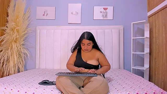 Unleash your urge for fetish cams livestreamers with our pick of steaming hot models, versed in the art of seduction and indulgence.