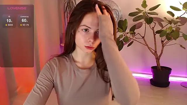 ChloeSummers from StripChat is Freechat