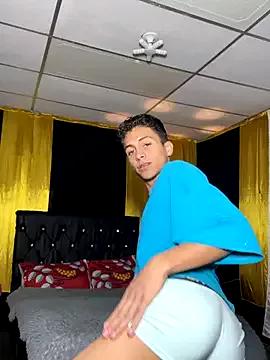 chris_mattew from StripChat is Freechat
