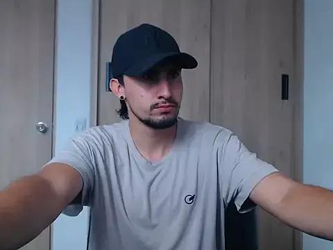 ChrisDamon from StripChat is Freechat