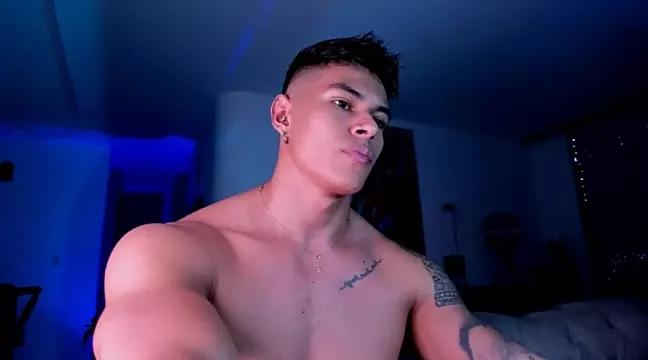 Unleash your urge for fetish cams livestreamers with our pick of steaming hot models, versed in the art of seduction and indulgence.