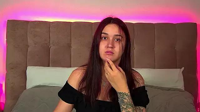 Unleash your urge for fetish cams livestreamers with our pick of steaming hot models, versed in the art of seduction and indulgence.