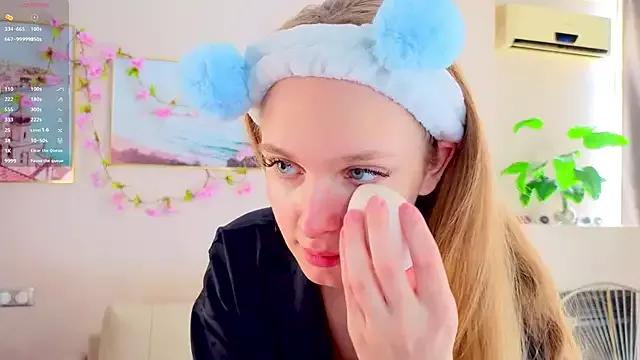 CindyGreen from StripChat is Freechat
