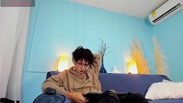 Unleash your urge for fetish cams livestreamers with our pick of steaming hot models, versed in the art of seduction and indulgence.