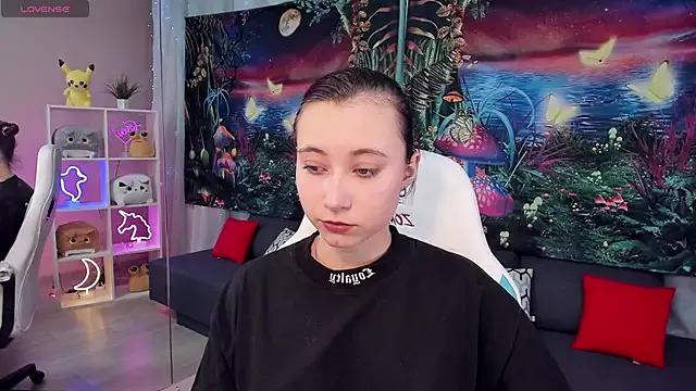 Unleash your urge for fetish cams livestreamers with our pick of steaming hot models, versed in the art of seduction and indulgence.