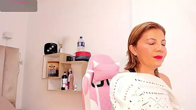 Unleash your urge for fetish cams livestreamers with our pick of steaming hot models, versed in the art of seduction and indulgence.