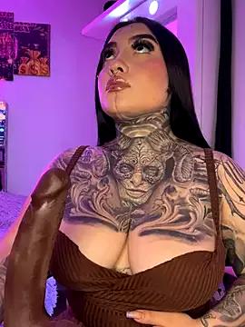 Unleash your urge for fetish cams livestreamers with our pick of steaming hot models, versed in the art of seduction and indulgence.