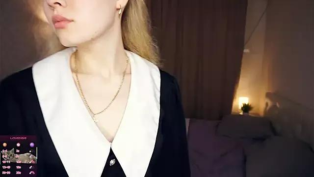 Unleash your urge for fetish cams livestreamers with our pick of steaming hot models, versed in the art of seduction and indulgence.
