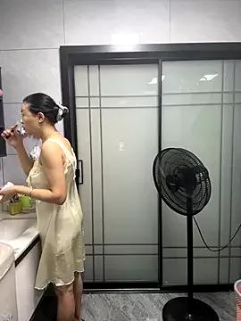coco-o from StripChat is Freechat