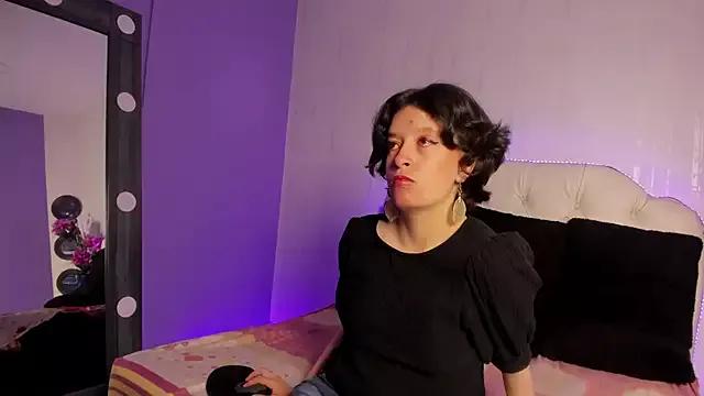 Unleash your urge for fetish cams livestreamers with our pick of steaming hot models, versed in the art of seduction and indulgence.