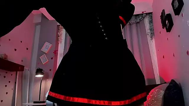 CoralineRicce_ from StripChat is Freechat