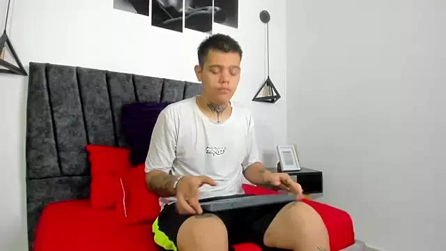 Unleash your urge for fetish cams livestreamers with our pick of steaming hot models, versed in the art of seduction and indulgence.