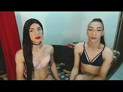 Unleash your urge for fetish cams livestreamers with our pick of steaming hot models, versed in the art of seduction and indulgence.