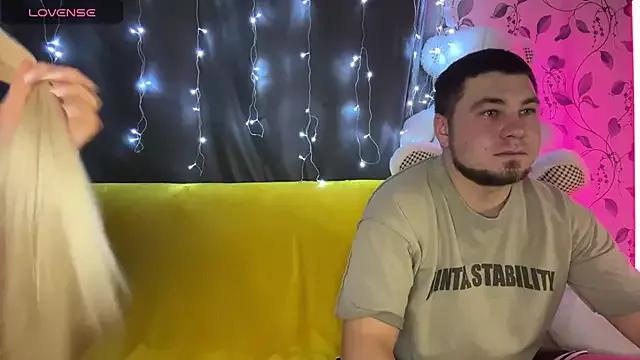 Unleash your urge for fetish cams livestreamers with our pick of steaming hot models, versed in the art of seduction and indulgence.