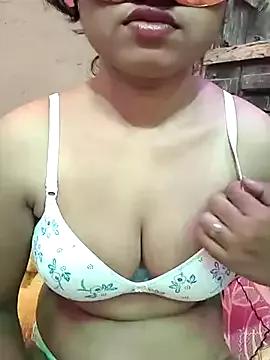 Couplesfuck12 from StripChat is Freechat
