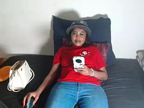 CreamySexyPussy from StripChat is Freechat