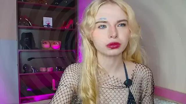 Unleash your urge for fetish cams livestreamers with our pick of steaming hot models, versed in the art of seduction and indulgence.