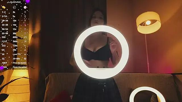CrimsonBella from StripChat is Freechat