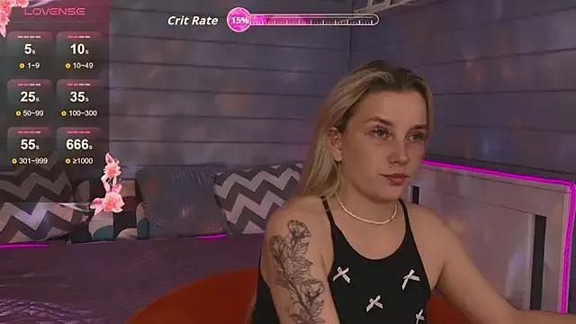 Crystal_Jull from StripChat is Freechat