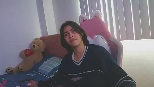 Unleash your urge for fetish cams livestreamers with our pick of steaming hot models, versed in the art of seduction and indulgence.