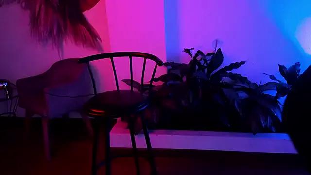 curious_kitten_ from StripChat is Freechat