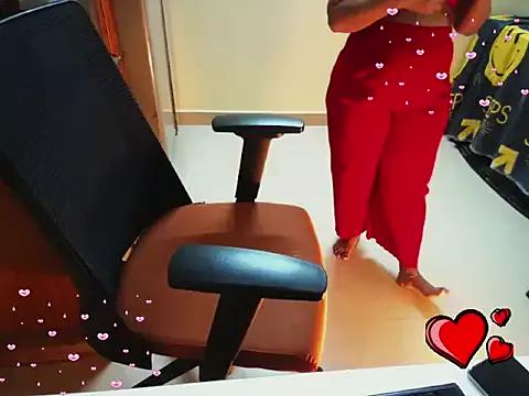 Unleash your urge for fetish cams livestreamers with our pick of steaming hot models, versed in the art of seduction and indulgence.