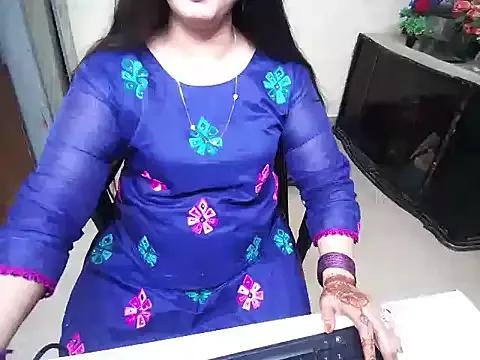 Cute_Aarushii from StripChat is Freechat