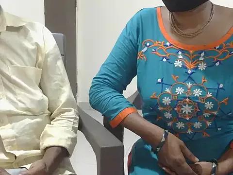 cutecouple_9 from StripChat is Freechat