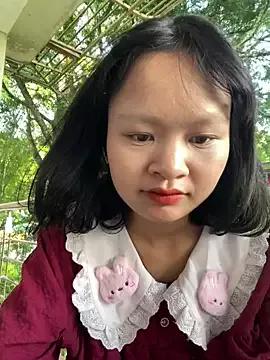 Daisy018 from StripChat is Freechat