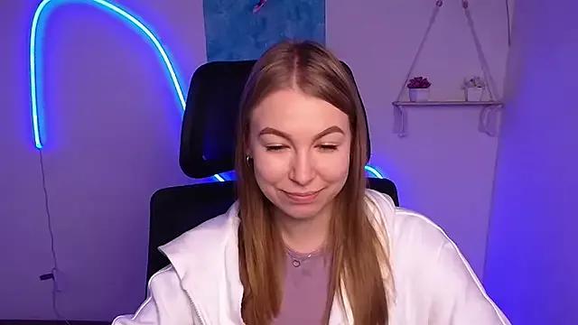 Dana_flowers from StripChat is Freechat