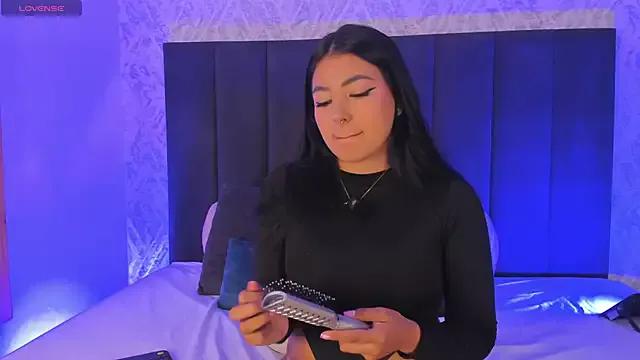 dana_hazze from StripChat is Freechat