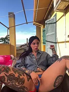 Unleash your urge for fetish cams livestreamers with our pick of steaming hot models, versed in the art of seduction and indulgence.
