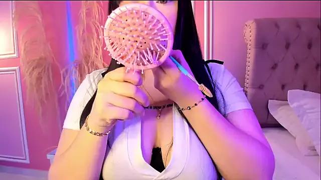 Unleash your urge for fetish cams livestreamers with our pick of steaming hot models, versed in the art of seduction and indulgence.