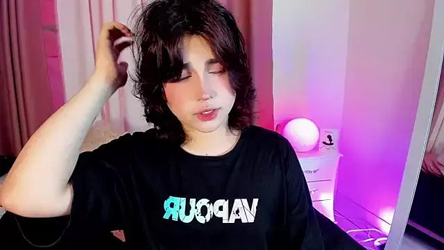 daniellesins2 from StripChat is Freechat