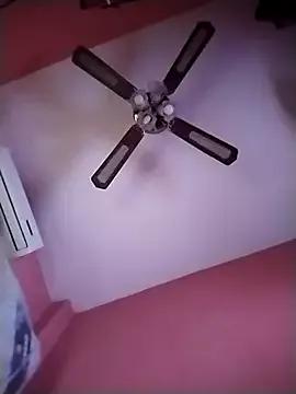 Danii2005 from StripChat is Freechat