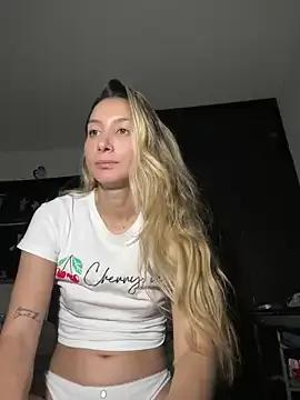 DanikRosse from StripChat is Freechat