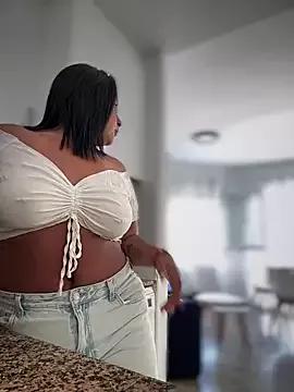 Unleash your urge for fetish cams livestreamers with our pick of steaming hot models, versed in the art of seduction and indulgence.