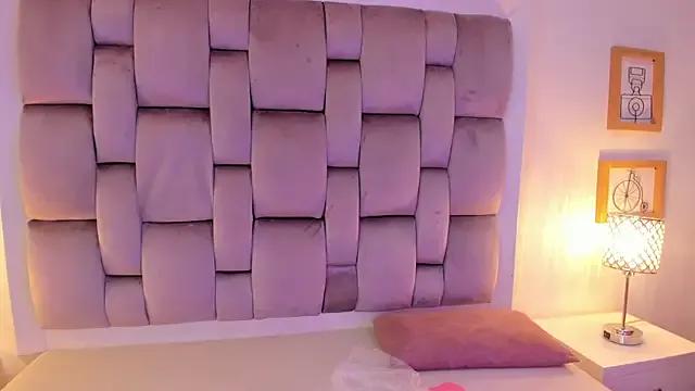 Dannika07 from StripChat is Freechat