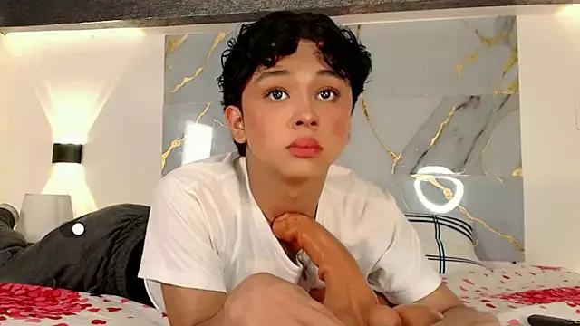 Unleash your urge for fetish cams livestreamers with our pick of steaming hot models, versed in the art of seduction and indulgence.