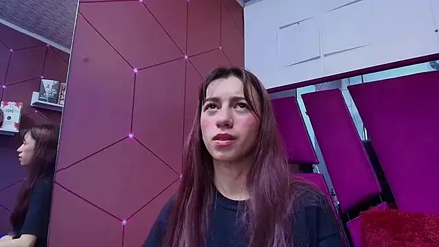 Daphnne_Stone from StripChat is Freechat