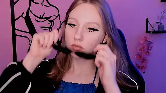 DariaTate from StripChat is Freechat
