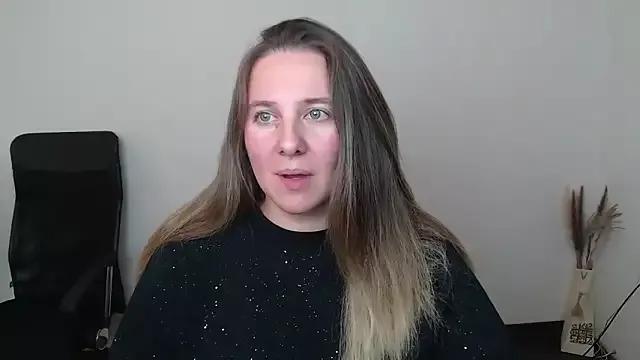 Darklure_ from StripChat is Freechat